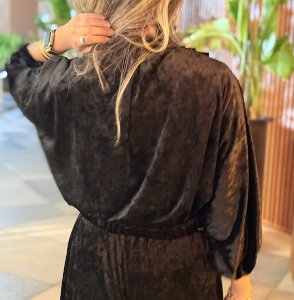 Velvet Pleated Cropped Cardigan