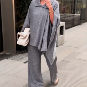 Wool Cape with Collar